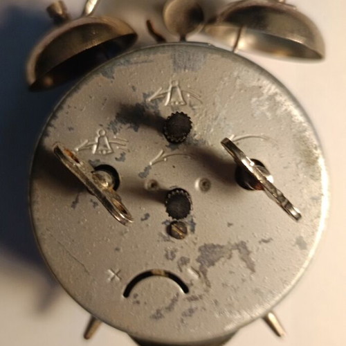 Aradora 4 jewels clock used, needs service