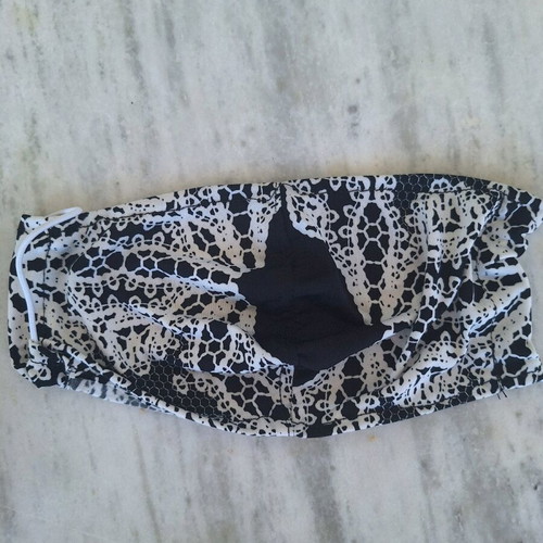Fabric face mask black and white, new