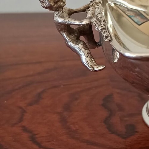 Silver Bowl Armaos 925 like new with sculpted handles