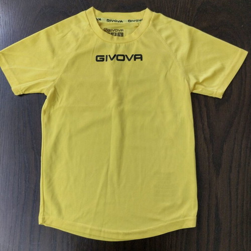 Football set like new for first grade child with shirt and 2 shorts