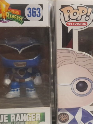 FunkoPop Blue Power Rangers and Billy figures with protector, new