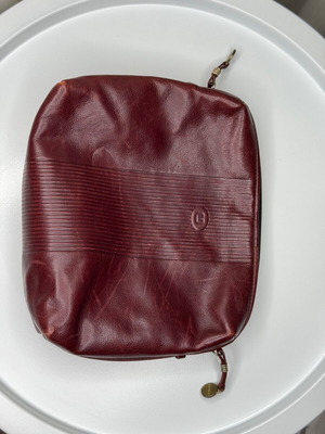 Leather toiletry bag used vintage from Italy burgundy brown
