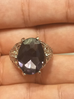 Ornate gold-plated ring with amethyst 10 carats size 7-7.30 new