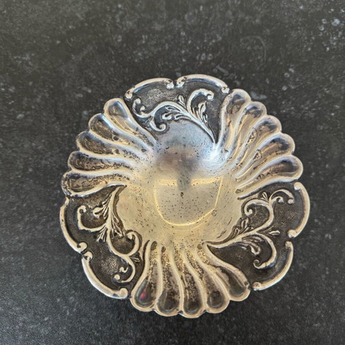 Silver bowl 925 used with decorative design and feet 50g