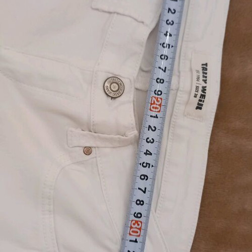 TALLY WEILL jeans like new, white, sizes XS and S