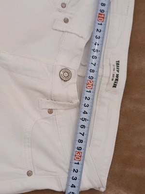 TALLY WEILL jeans like new, white, sizes XS and S