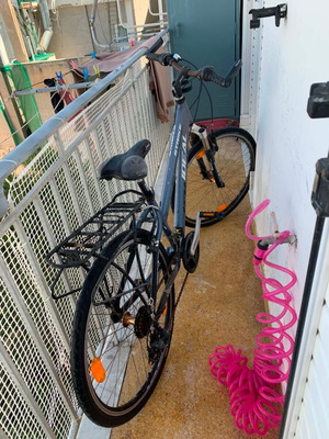 Ideal Strike 26" mountain bike used with Shimano gears, front suspension, rack