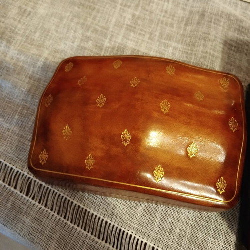 Wooden boxes vintage used, 2 pieces