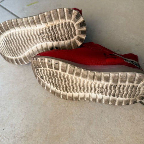 Children's sneakers No 24 used, red with mesh upper