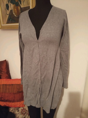 Gray cardigan with buttons size M
