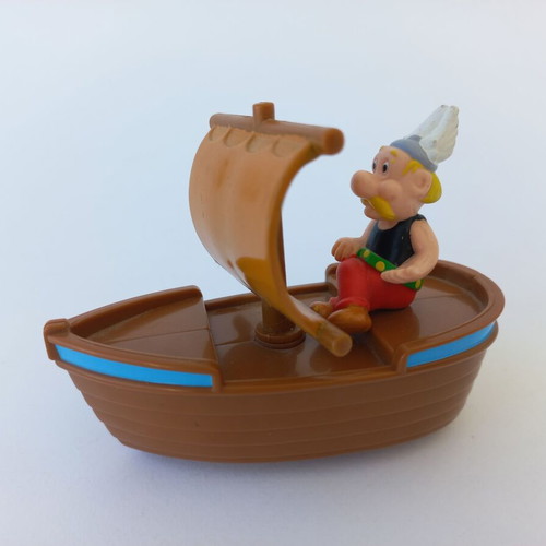 McDonald's Asterix collectible figures like new, set of 3, 1994