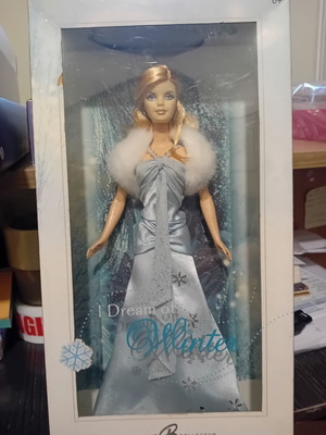 Barbie A Dream Of Winter new in box