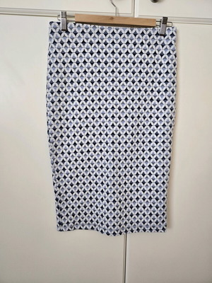 Midi skirt Zara like new, white and blue, size L