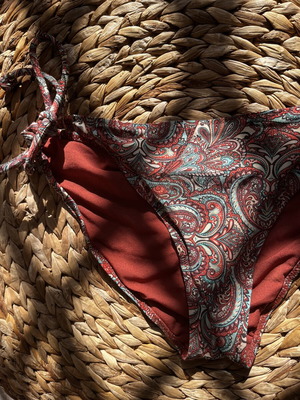Boho hippie bikini bottom used, size L/XL, brown multicolor