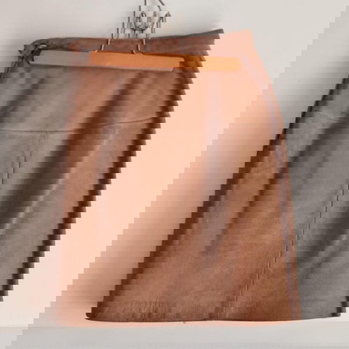 Δερμάτινο ταγέρ μεταχειρισμένο σε καφέ χρώμα, μέγεθος Small