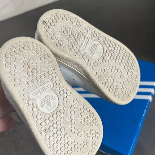 Stan Smith kids sneakers size 20 like new