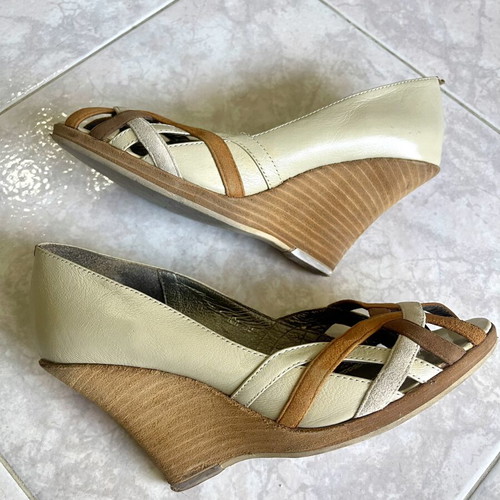 Rollini leather wedge sandals size 39, retro style