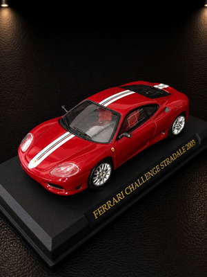 Ferrari Challenge Stradale 2003 model car used with visible damage