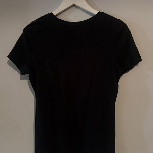 Reebok women's t-shirt like new, black and white, size L