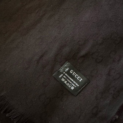 Gucci scarf 140cm like new black