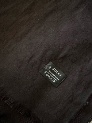 Gucci scarf 140cm like new black