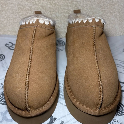 UGG Classic Ultra Mini Platform boots new, size 39 & 41, beige chestnut