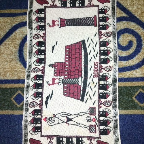 Decorative table linens used, pack of 3, 60x35 cm