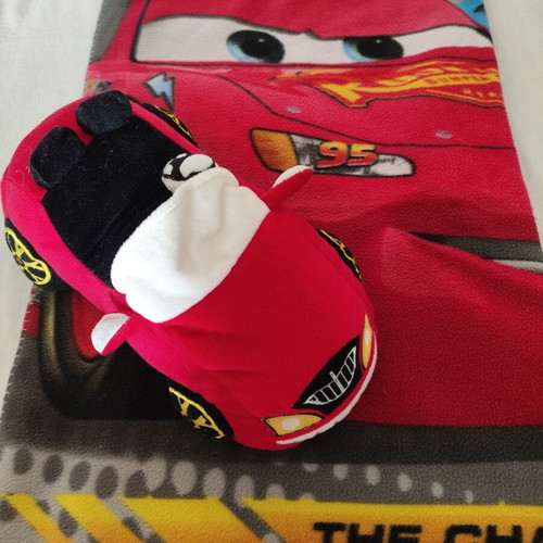 McQueen Cars fleece blanket like new, 150cm x 100cm