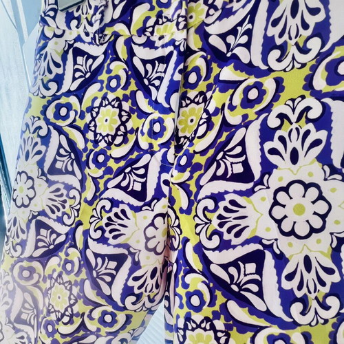 Le Vertige printed women's pants size L like new
