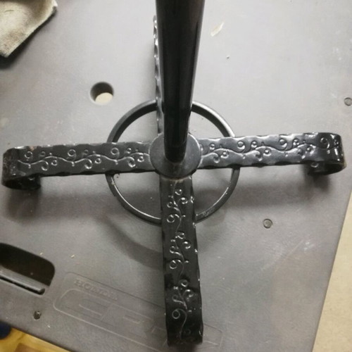Bird Cage Stand like new, black metal