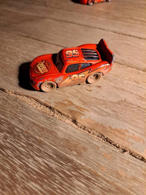 Αυτοκινητάκι σιδερένιο Diecast Pixar Cars Dirt Track McQueen
