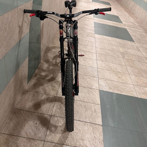 Nukeproof Dissent 2021 downhill bike like new, size XL, 27.5" wheels