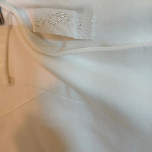 Vener pencil skirt white elastic like new, size 52