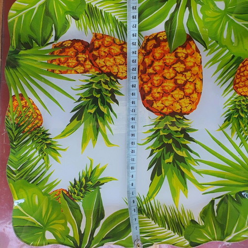 Glass serving platter like new