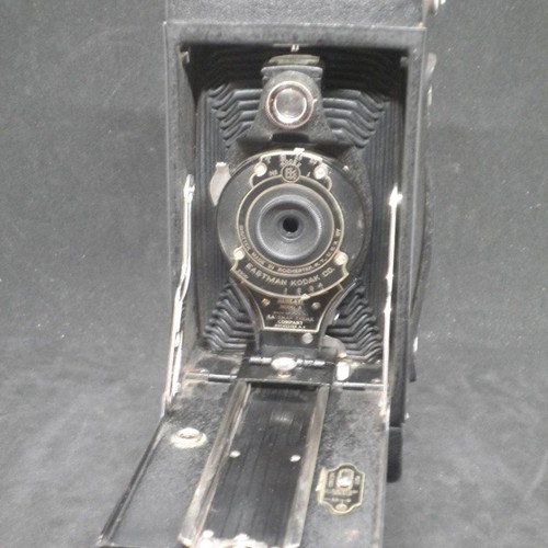 Antique Eastman Kodak Hawk-Eye bellows camera used 1917