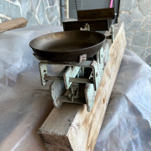 Old scale used from 1950-1960