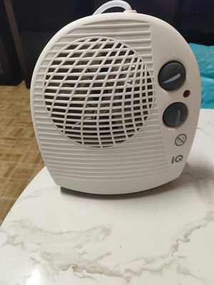 Portable heater IQ 2000W like new, white color