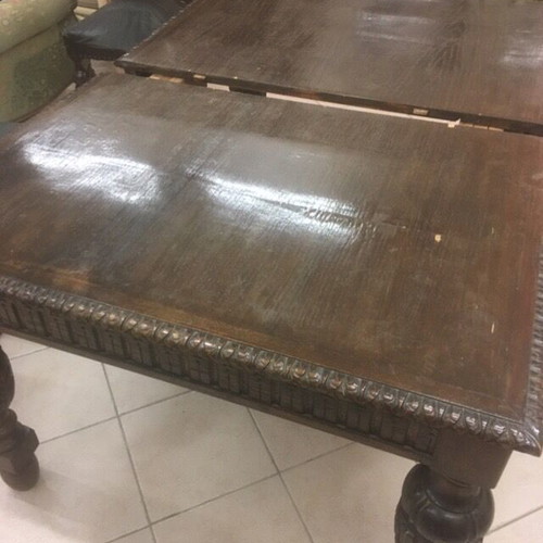 Renaissance dining set used, 8 leather chairs, walnut wood