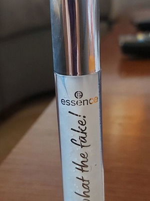 Essence What The Fake! Plumping Lip Filler like new