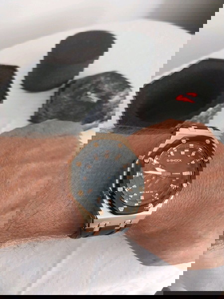 G-SHOCK GOLD