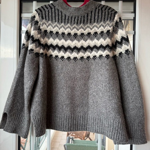 Zara jacquard knitted sweater like new with alpaca