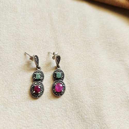 Vintage 925 silver earrings with stones