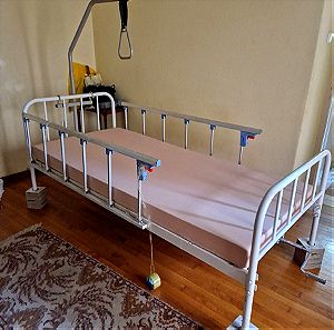 Νοσοκομειακό κρεβάτι χειροκίνητο
