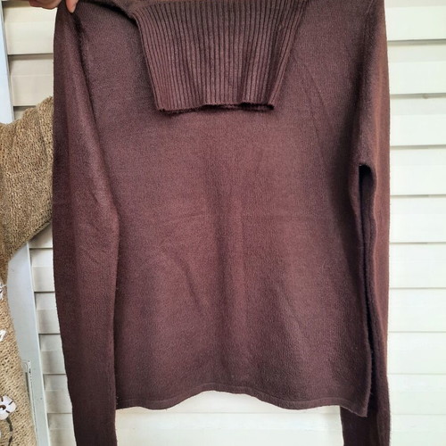 Girls' turtleneck sweater like new, brown, size 140 cm