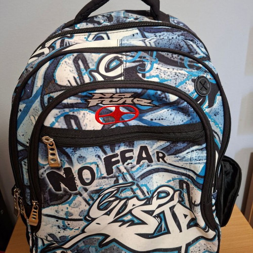 No Fear backpack in black and blue, like new, 4 front and 2 side pockets