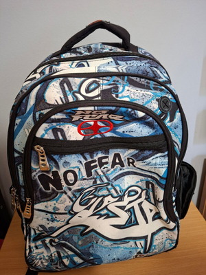 No Fear backpack in black and blue, like new, 4 front and 2 side pockets