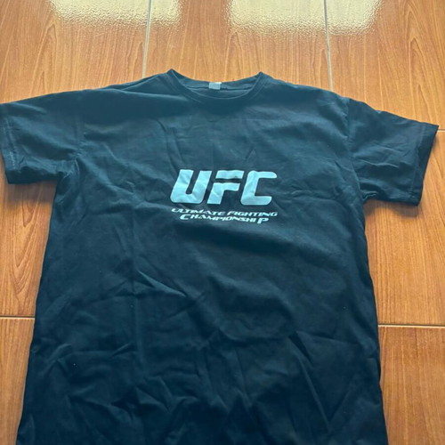 UFC short-sleeve t-shirt new, size M, black and white