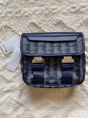 Lacoste crossbody bag like new, blue