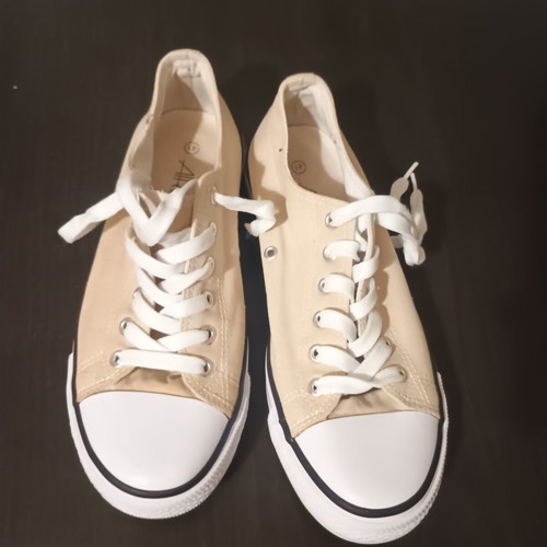 Γυναικεία αθλητικά παπούτσια Airstep νούμερο 41 μπεζ σαν καινούργια