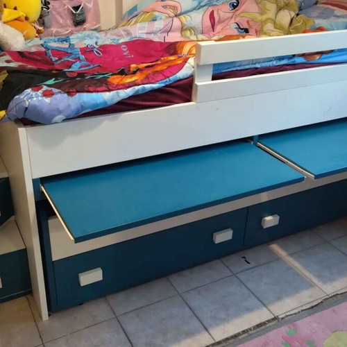 Bunk bed like new with stairs, storage, desks and drawers without mattresses
